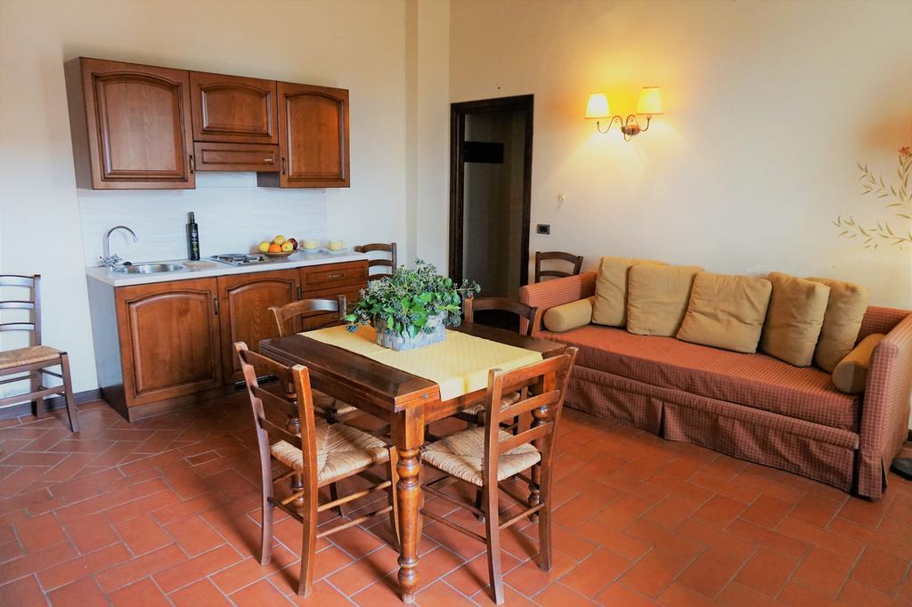 Agriturismo Antico Borgo Poggitazzi Villa Loro Ciuffenna Bagian luar foto